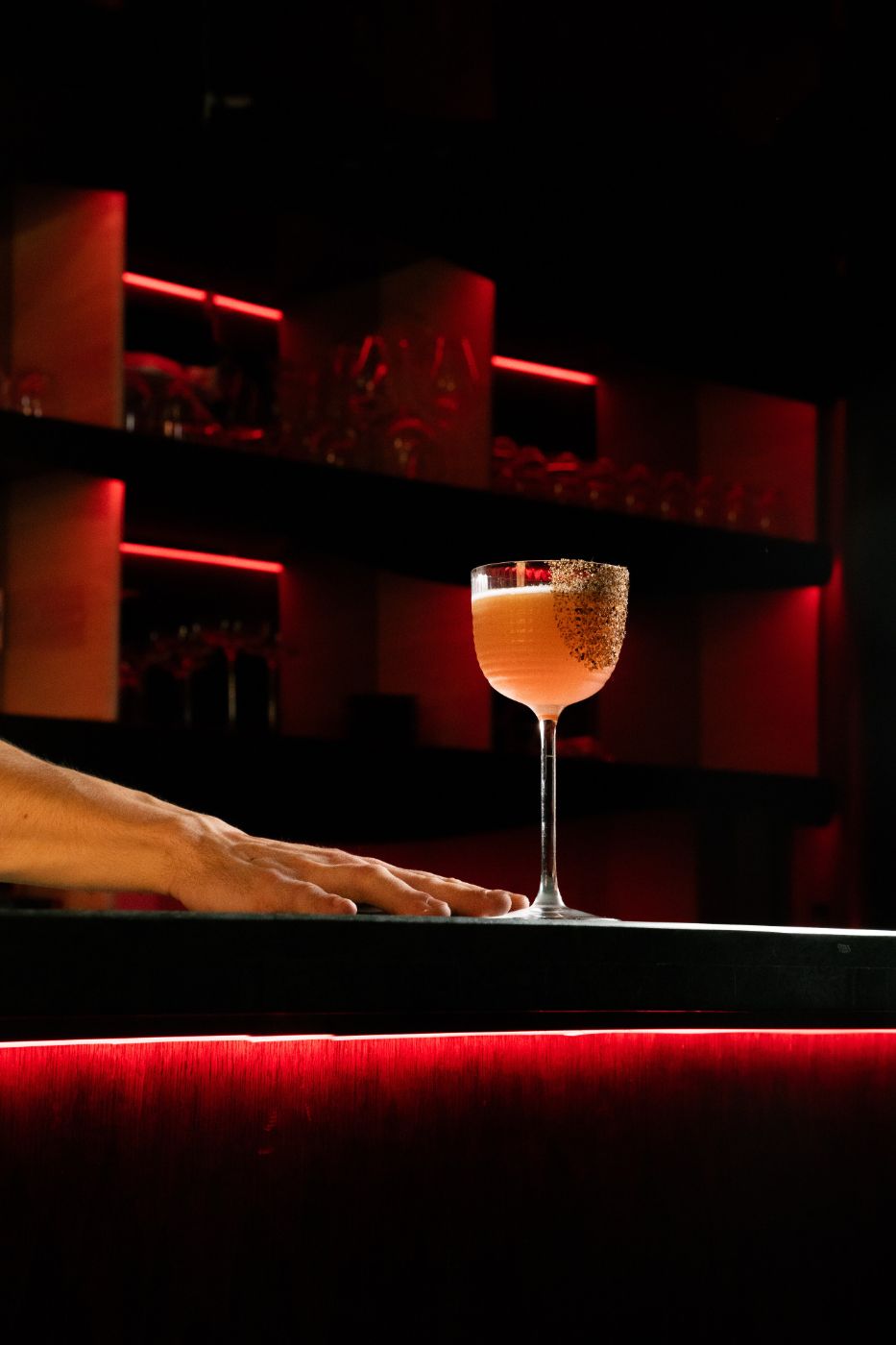 Un cocktail au bar